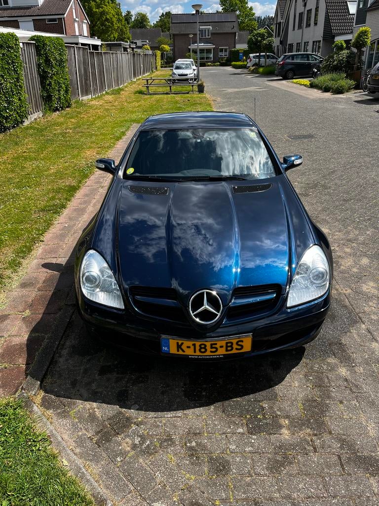 Mercedes-Benz SLK 1.8 Slk200 Kompr Roadster 2005 Blauw, Auto's, Mercedes-Benz, Achterwielaandrijving, Zwart, 4 cilinders, Blauw