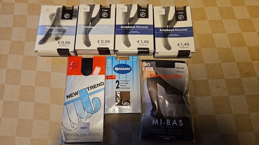 Kousen en panty mousse in 1 koop gloednieuw, Ophalen of Verzenden, Nieuw, Zwart, Panty