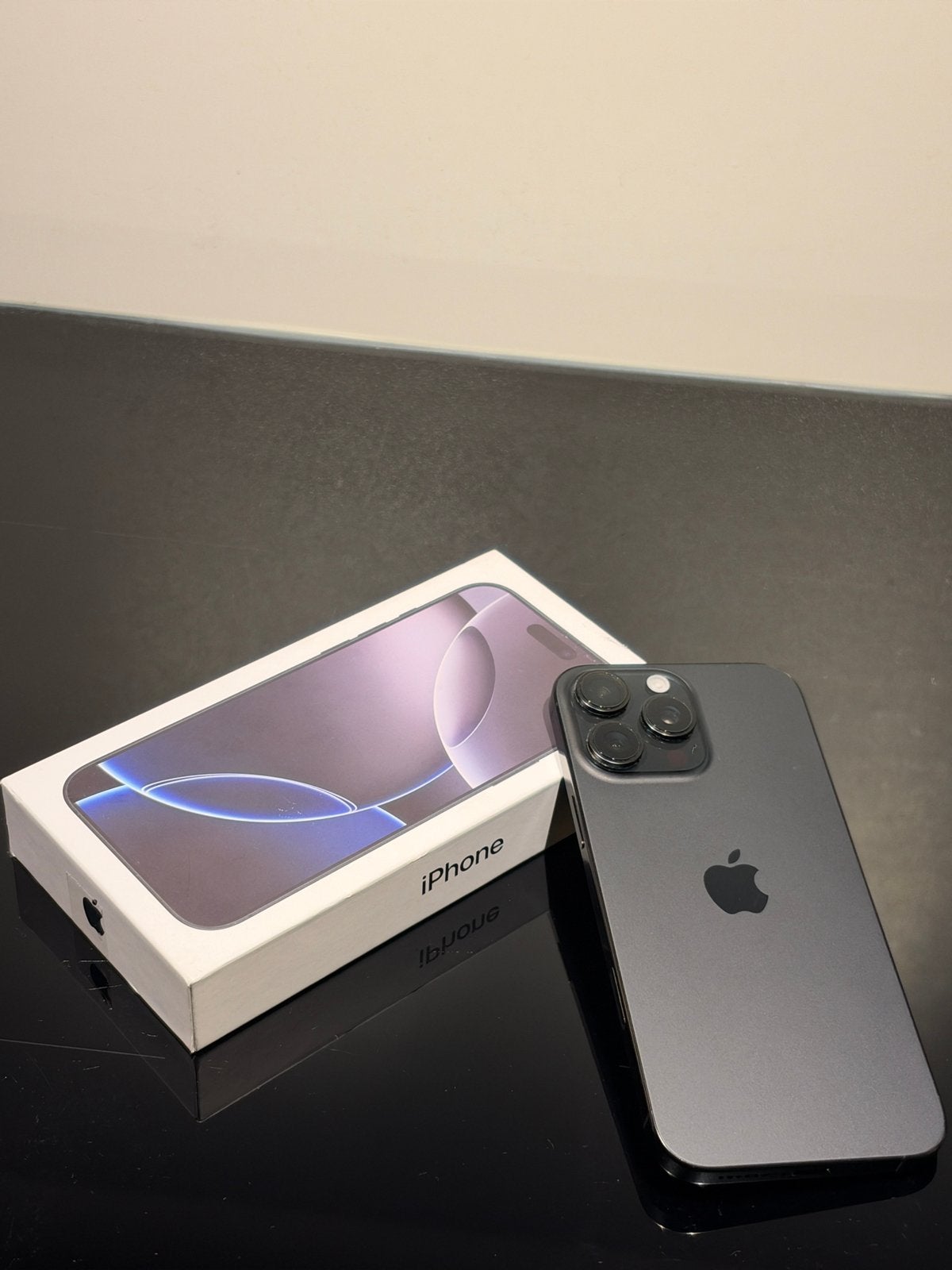 iPhone 16 Pro Max 512GB Black Titanium