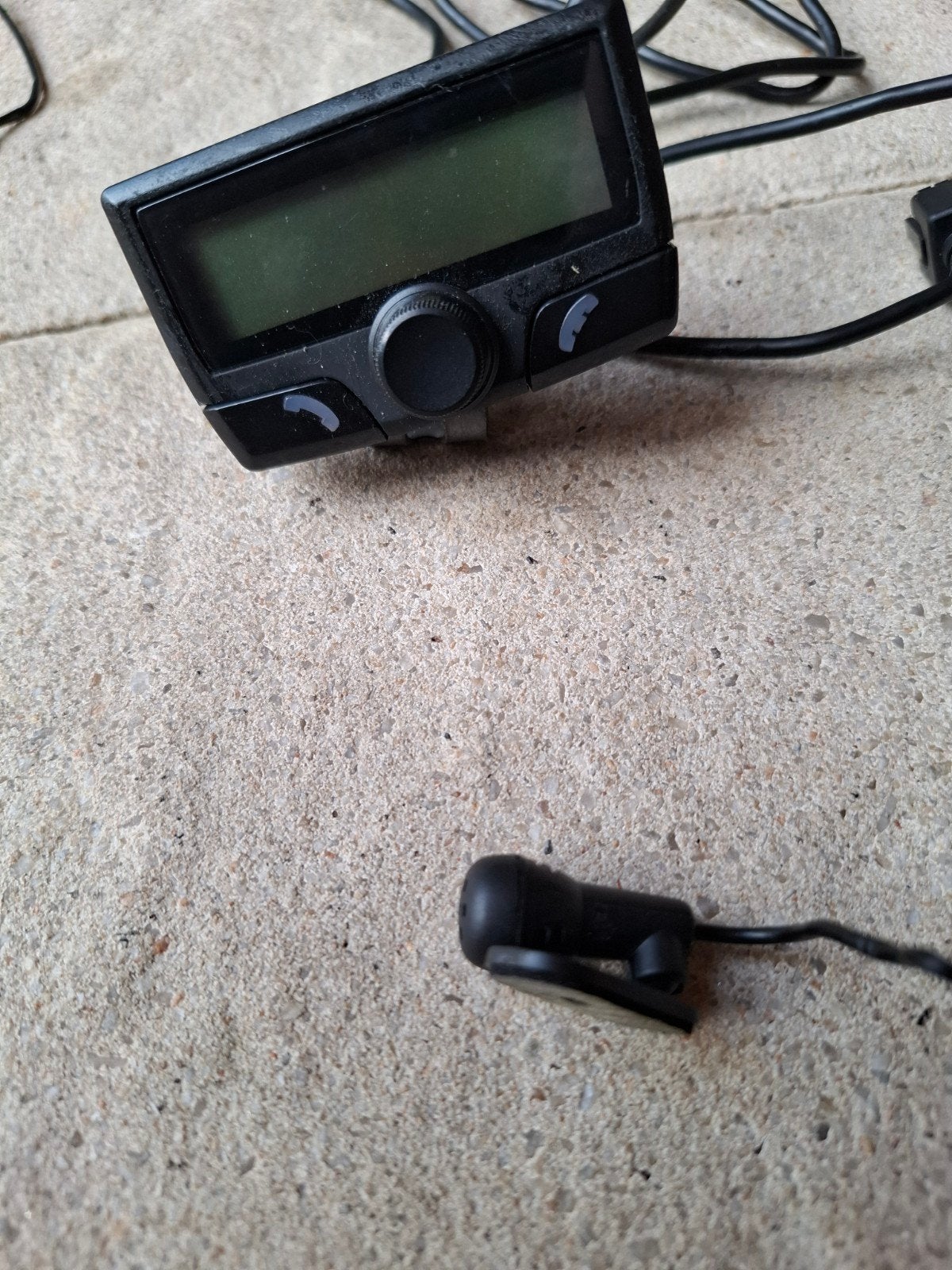 Parrot CK3100 LCD Bluetooth Carkit Handsfree Systeem, Ophalen