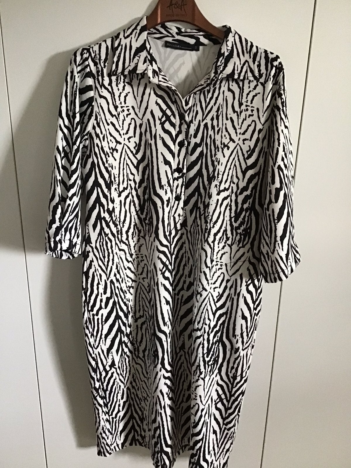 Donna Dura jurk, maat 38, zebraprint, Ophalen of Verzenden, Zo goed als nieuw, Maat 38/40 (M), Zwart
