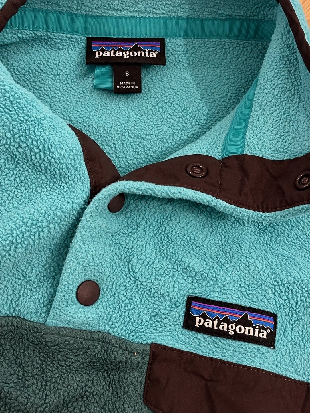Patagonia Synchilla Snap-T Fleece - Turquoise/Donkergroen, Patagonia Europe Coöperatief U.A., Verzenden, Directsales.europe@patagonia.com