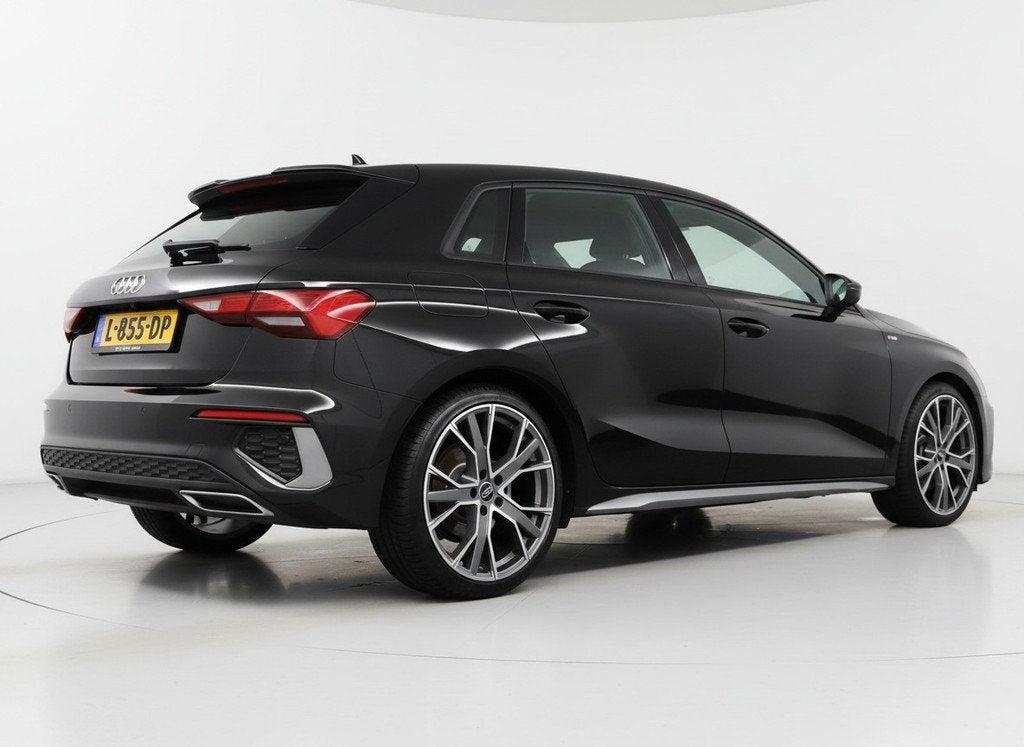 Audi A3 Sportback 35 TFSI S-LINE Edition | Navi | Camera/PDC, Auto's, Audi, Stof, 4 cilinders, Zwart, Bedrijf