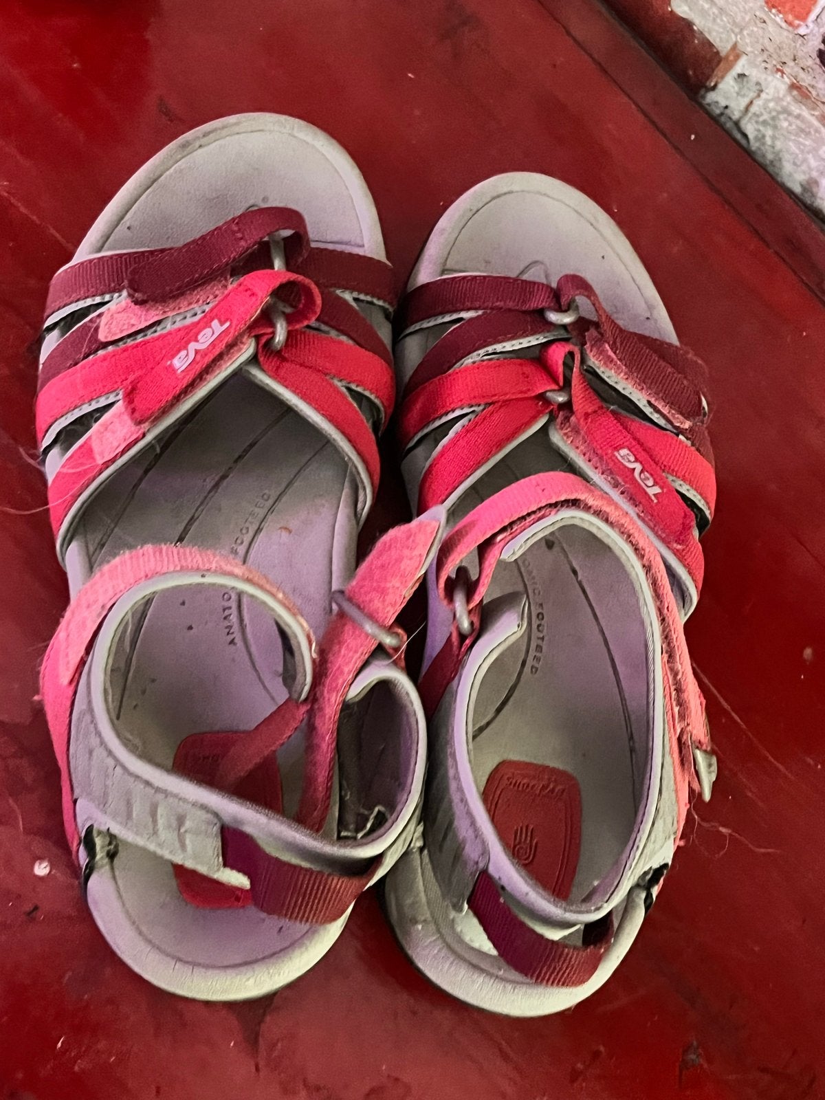 Teva sandalen roze/grijs - comfortabel en duurzaam, Kleding | Dames, Ophalen of Verzenden, Gedragen, Roze, Sandalen of Muiltjes