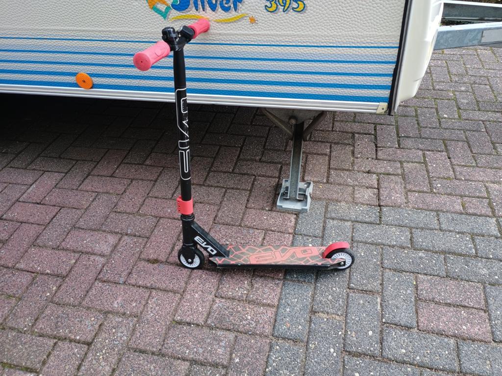 Stuntstep - Goede staat met gebruikerssporen, Ophalen of Verzenden, Gebruikt, Overige typen, EVO