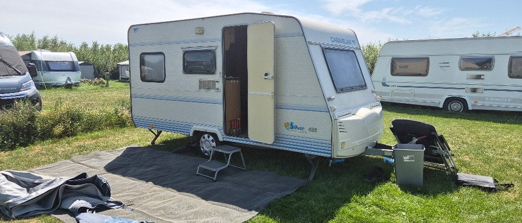 Caravan caravelair silver 425 op texel, Caravans en Kamperen, Caravans, Particulier, tot en met 3, 750 - 1000 kg, Treinzit, Caravelair