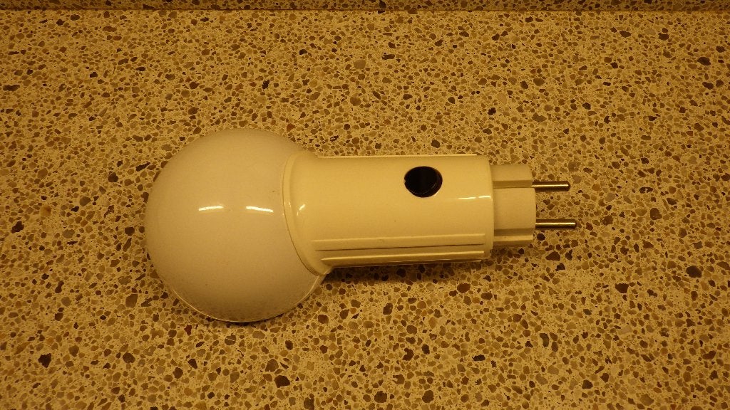 vintage stekkerlampje in de kleur wit (Hema), E14 (klein), Ophalen of Verzenden, Wandlamp, Kunststof