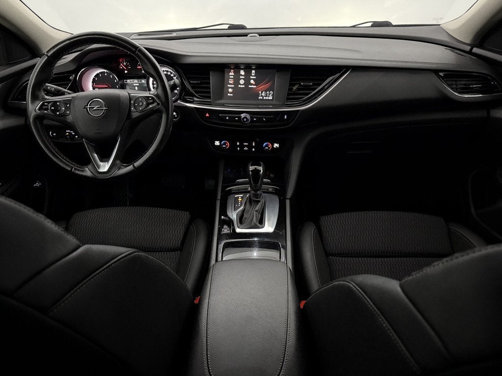 Opel Insignia Sports Tourer 1.5 Turbo Innovation Camera, App, 730 kg, Gebruikt, Euro 6, 4 cilinders