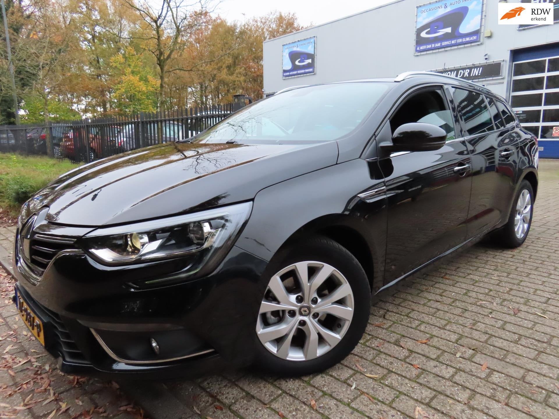 Renault Mégane 1.3 TCe Limited AUTOMAAT, Auto's, Stof, Gebruikt, Euro 6, 4 cilinders