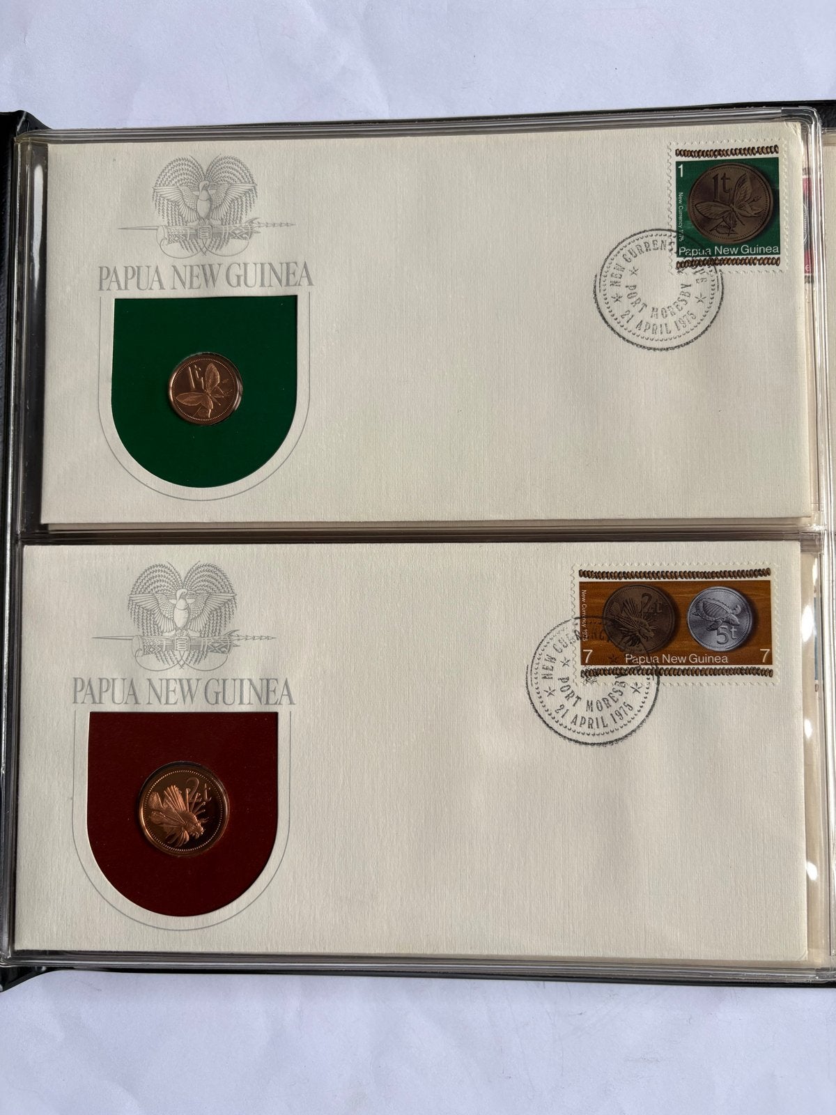 Papoea-Nieuw-Guinea Eerste Uitgifte Munten en Postzegels, Ophalen of Verzenden