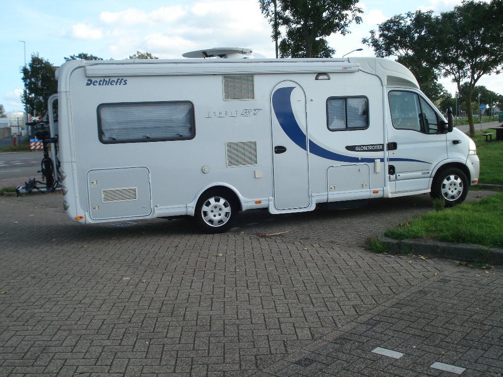 SUPER MOOIE DETHLEFFS ESPRIT RT, Caravans en Kamperen, Automaat, Afzuigkap, Ringverwarming, 6 tot 7 meter