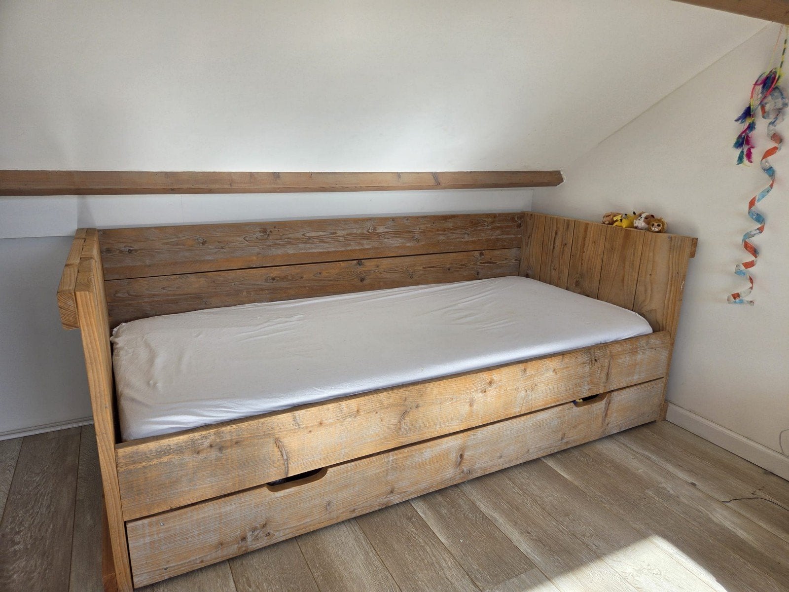 Steigerhouten bed met lade, Ophalen, Gebruikt, 90 cm, Eenpersoons