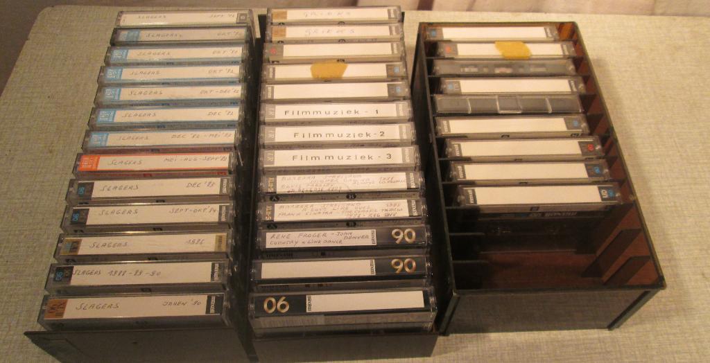 35 Voorbespeelde Cassettebandjes - Maxell, Overige genres, Ophalen of Verzenden, Zo goed als nieuw, Voorbespeeld
