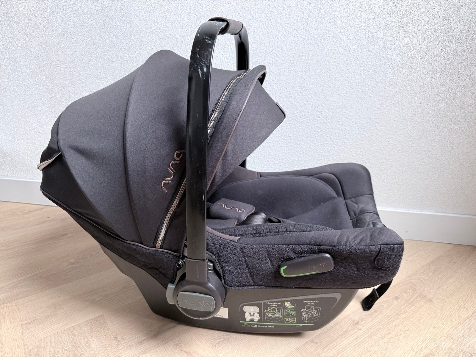 Nuna Nuna Pipa Lite maxi cosi autostoel, Zijbescherming, Zo goed als nieuw, Isofix, 0 t/m 13 kg