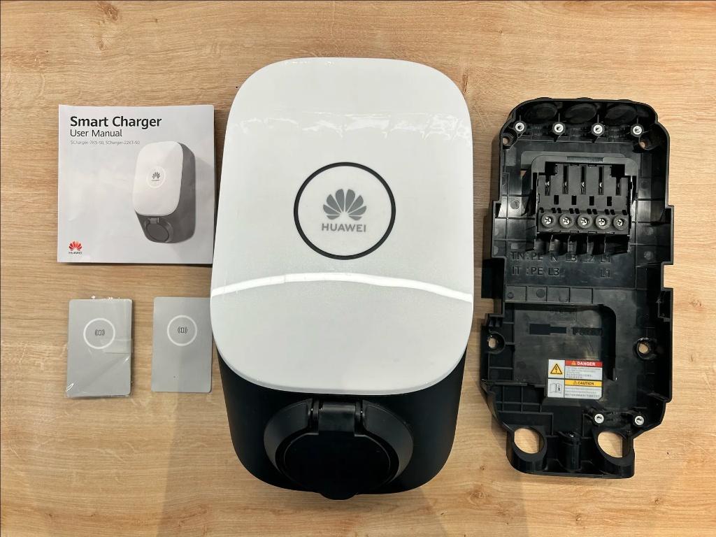 Huawei FusionSolar Smart Charger 22kW, Ophalen, Zo goed als nieuw, Laadpaal