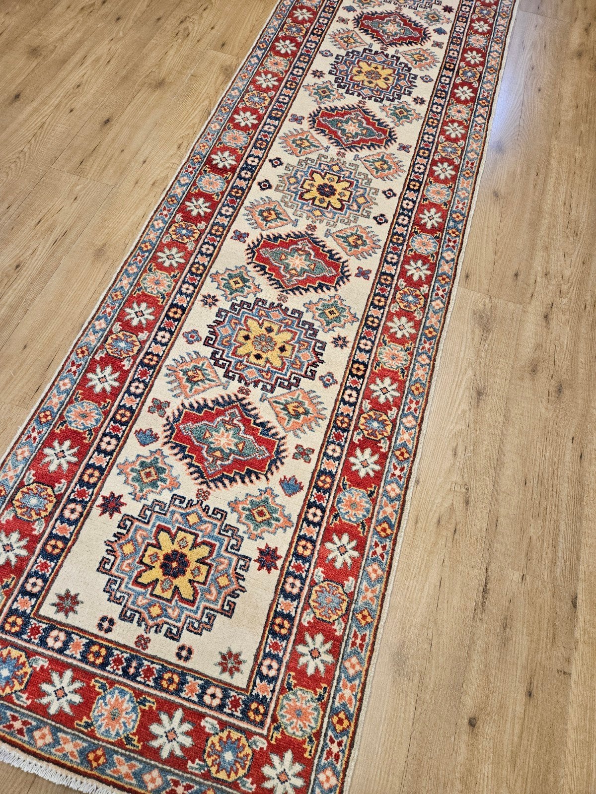 Handgeknoopt oosters tapijt loper kazak 299x84, Info@SlatsAntiek.nl, Perzisch, Vof Slats Antiek, Crème