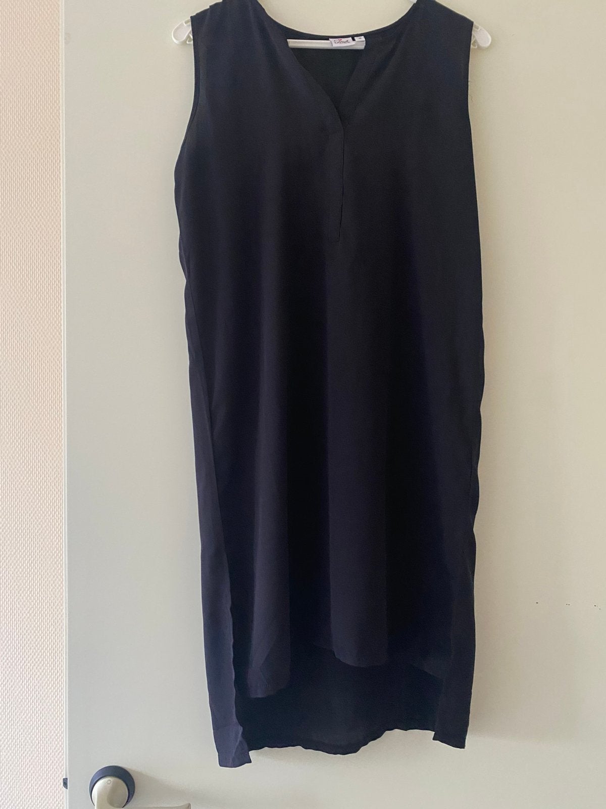 Zwarte tuniek / jurk, Ophalen of Verzenden, Zo goed als nieuw, Zwart, Boven de knie
