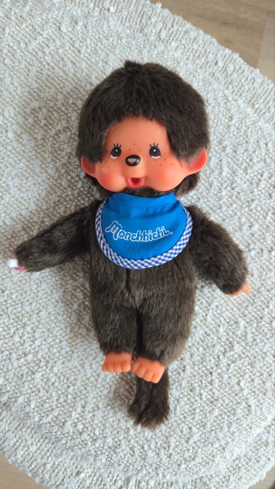 Monchhichi knuffel aapje met blauw slabbetje, Gebruikt, Overige merken, Overige karakters, Ophalen of Verzenden