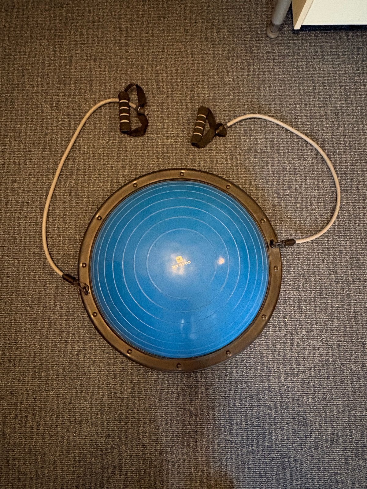 Bosu Balansbord met Weerstandsbanden - Decathlon Domyos, Sport en Fitness, Fitnessmaterialen, Ophalen, Zo goed als nieuw, Armen