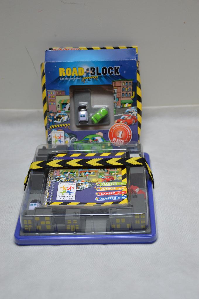 Road Block smart games incl. Booster Pack, Ophalen of Verzenden, Zo goed als nieuw, Puzzelen