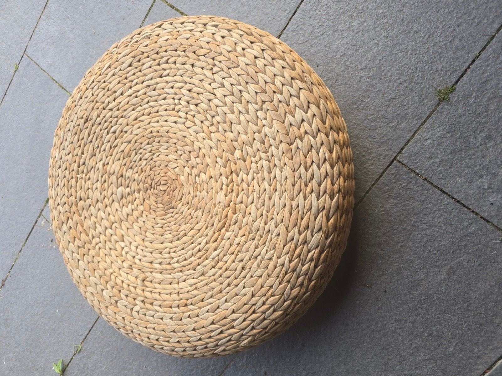 Ronde rieten poef/voetenbank van Ikea, Ophalen, Gebruikt, Riet of Rotan, 50 tot 75 cm