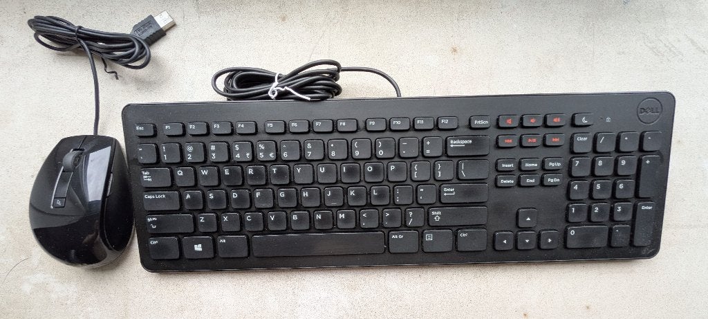 Dell wired keyboard met muis., Computers en Software, Toetsenborden, Toetsenbord en muis-set, Gebruikt, Ophalen of Verzenden, Qwerty