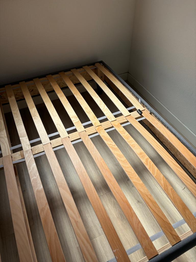 IKEA SLATTUM Bed 160x200 met lattenbodem (opt. matras), Ophalen, Gebruikt, Tweepersoons, 200 cm