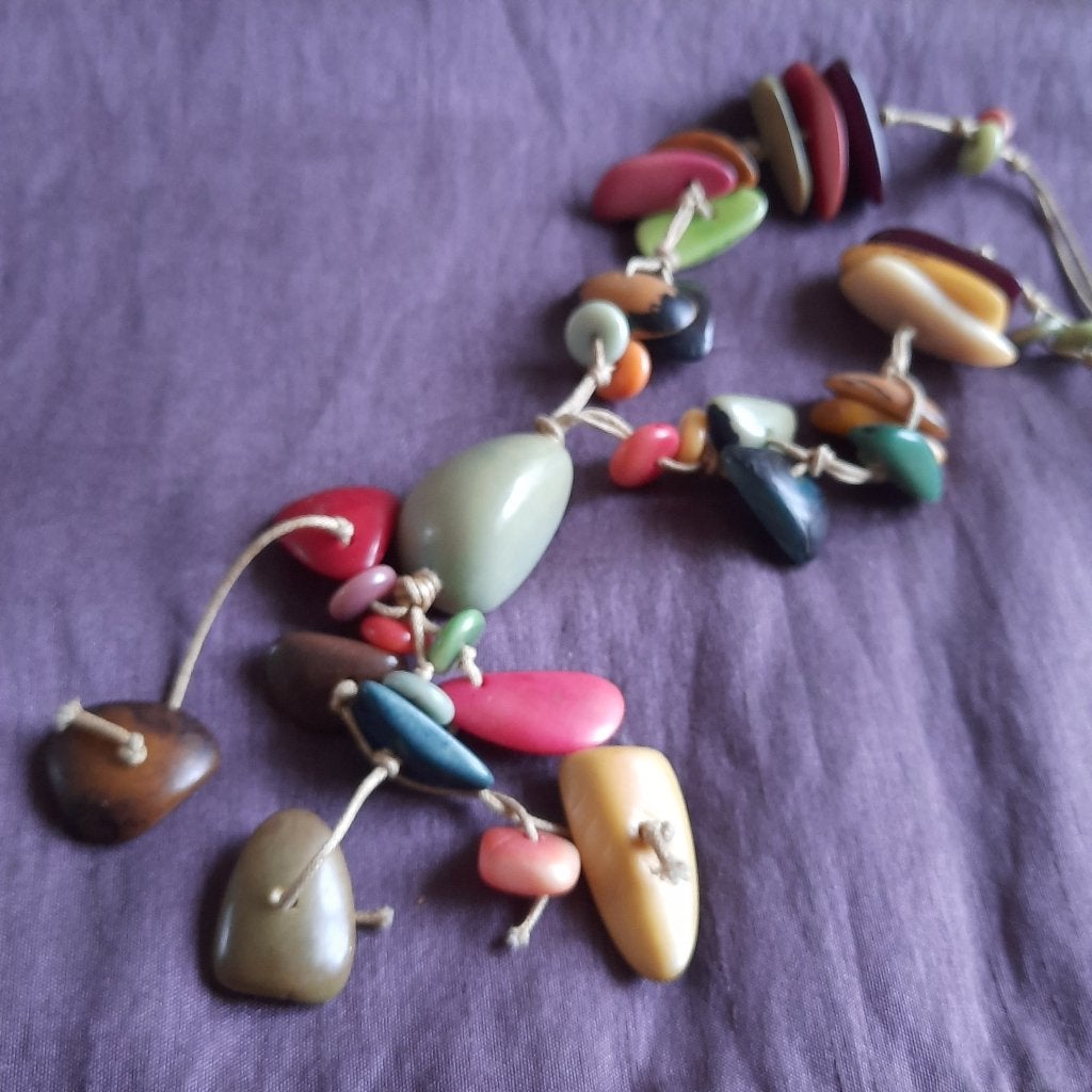 Bijzondere Halsketting Vegetable Ivory en Kunststof, Verzenden, Gebruikt, Overige kleuren, Kunststof