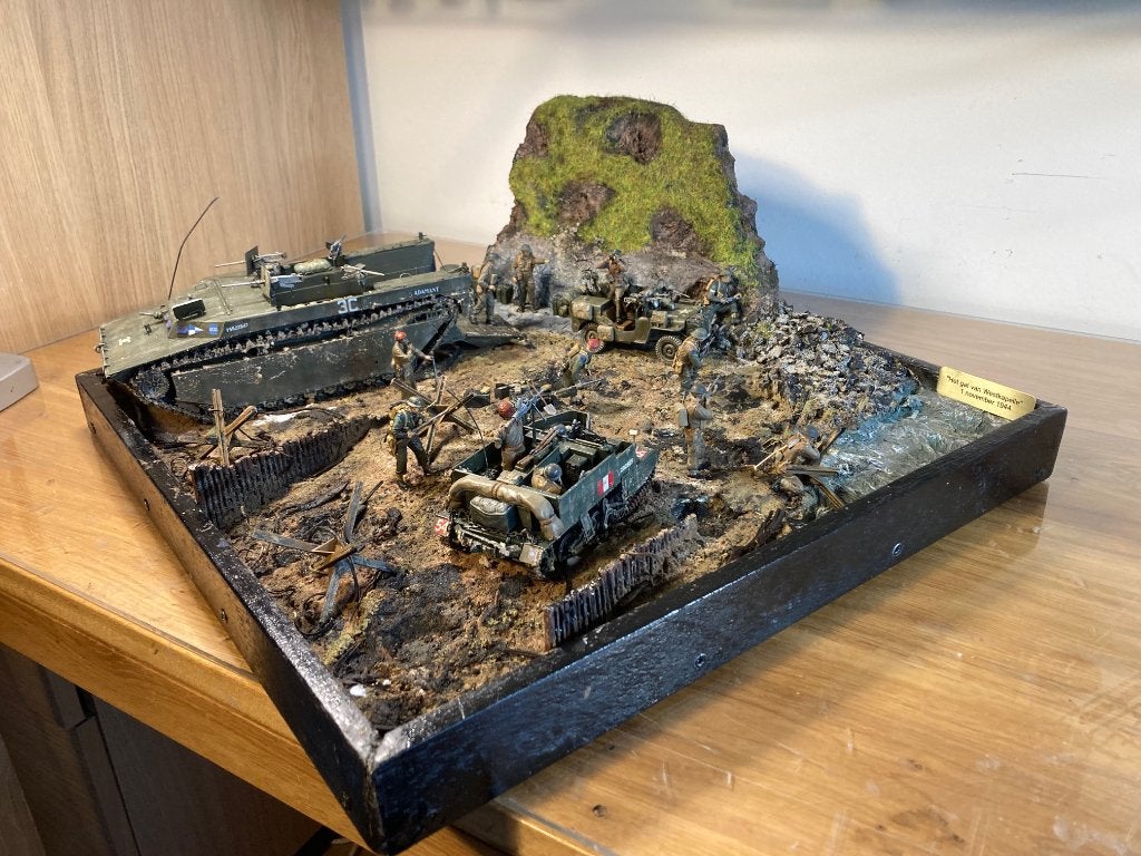 Diorama Slag om de Schelde - Het Gat van WestKapelle, Ophalen, Zo goed als nieuw, 1:35 tot 1:50, Diorama