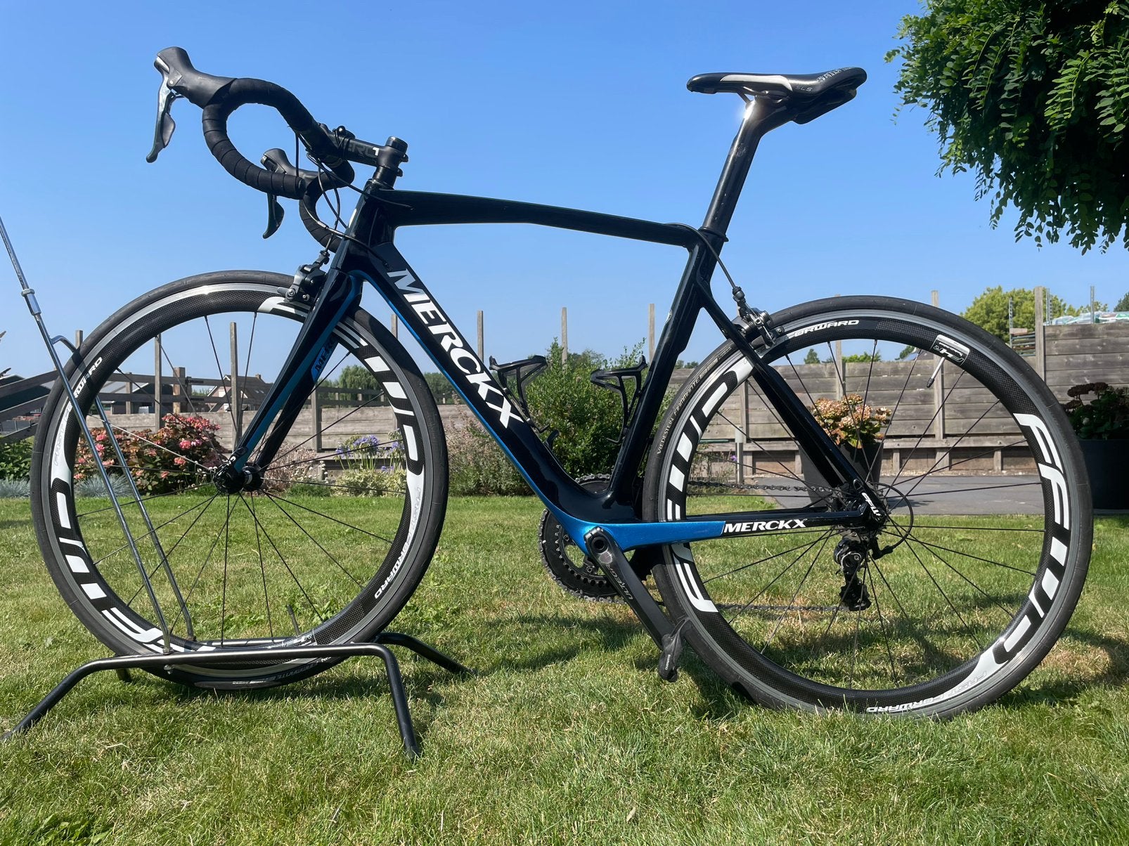 Eddy Merckx full carbon wielrenfiets en FFWD velgen., 28 inch, Gebruikt, Carbon, 57 tot 61 cm