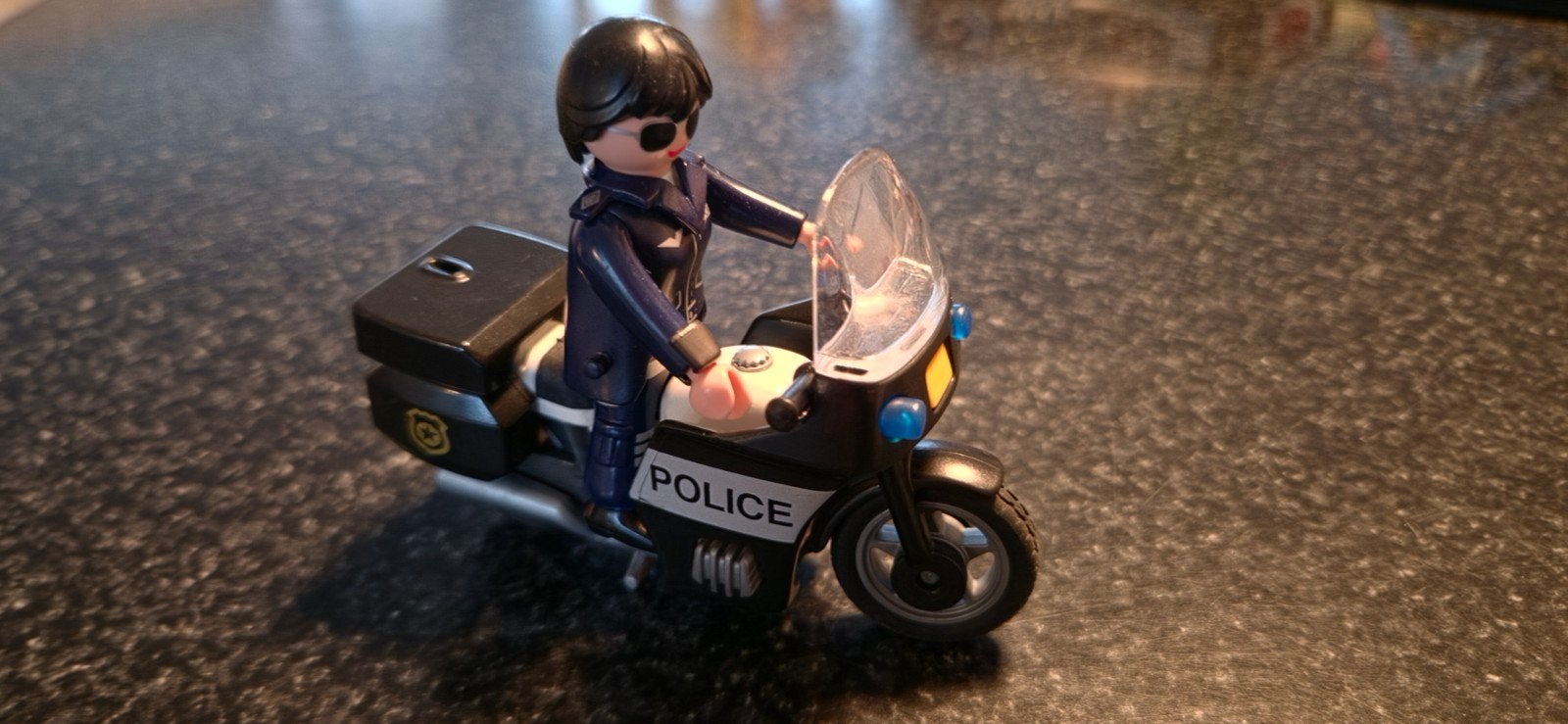 Playmobil Politie Motor met Agent - Zo goed als nieuw, Complete set, Voertuig, Ophalen of Verzenden, Zo goed als nieuw