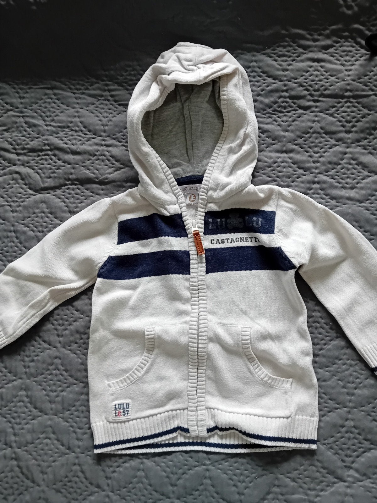 Lulu Castagnette vest met capuchon - maat 74, Kinderen en Baby's, Lulu Castagnette, Ophalen of Verzenden, Zo goed als nieuw, Truitje of Vestje