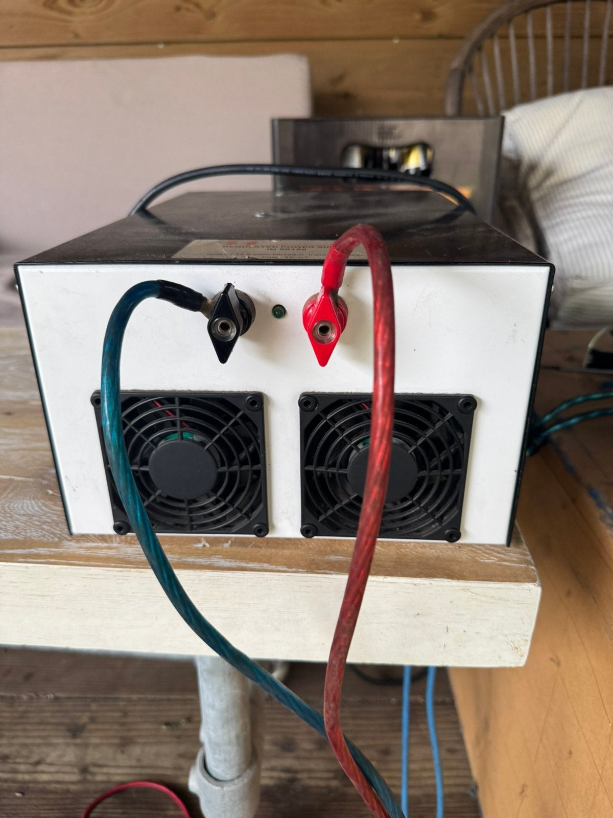 Raimond Mundorf voeding  220/ 13,8 volt, Ophalen, Zo goed als nieuw