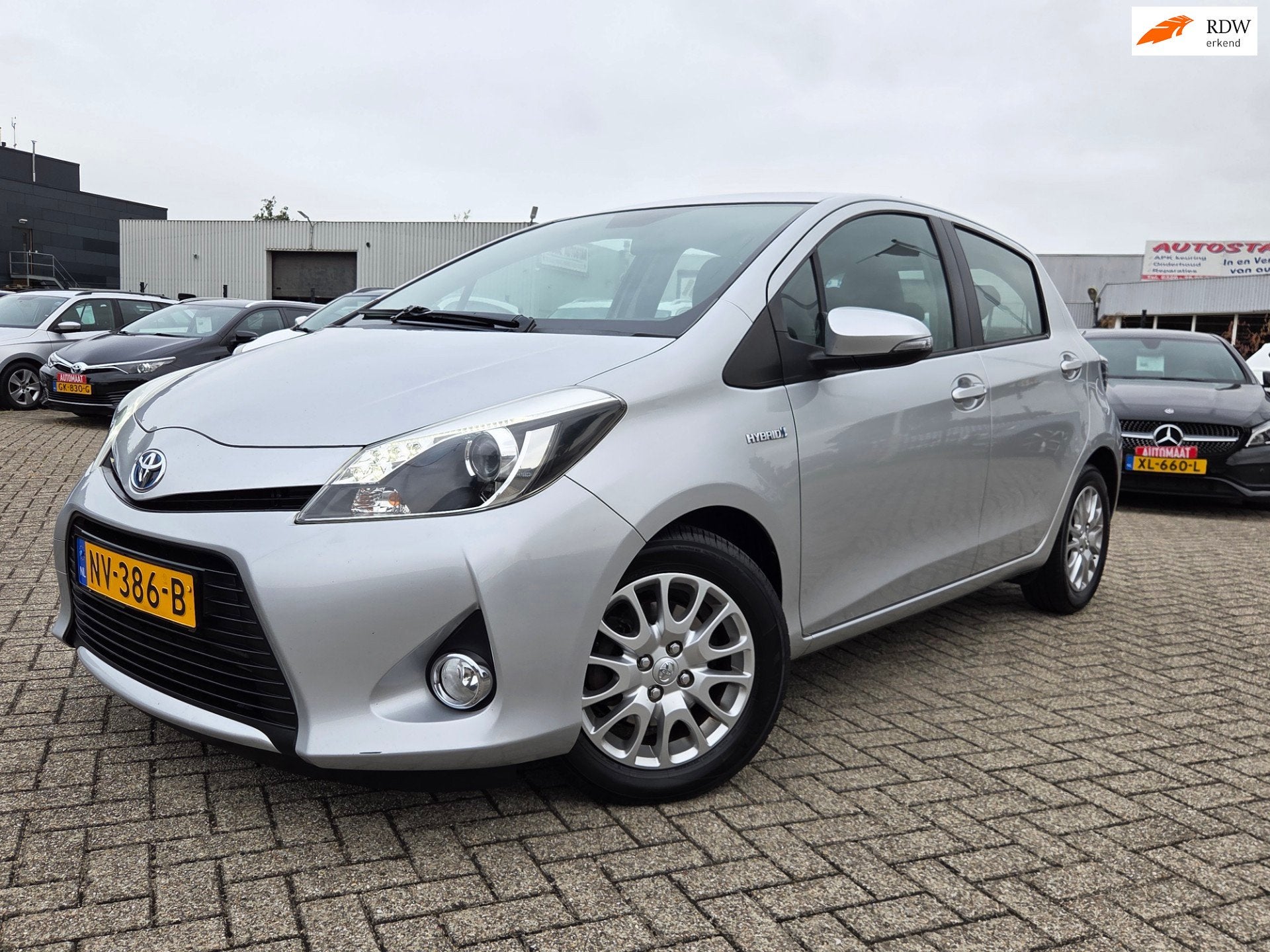 Toyota Yaris 1.5 Full Hybrid /CAMERA/CRUIS CONT/ DEALER ONDE