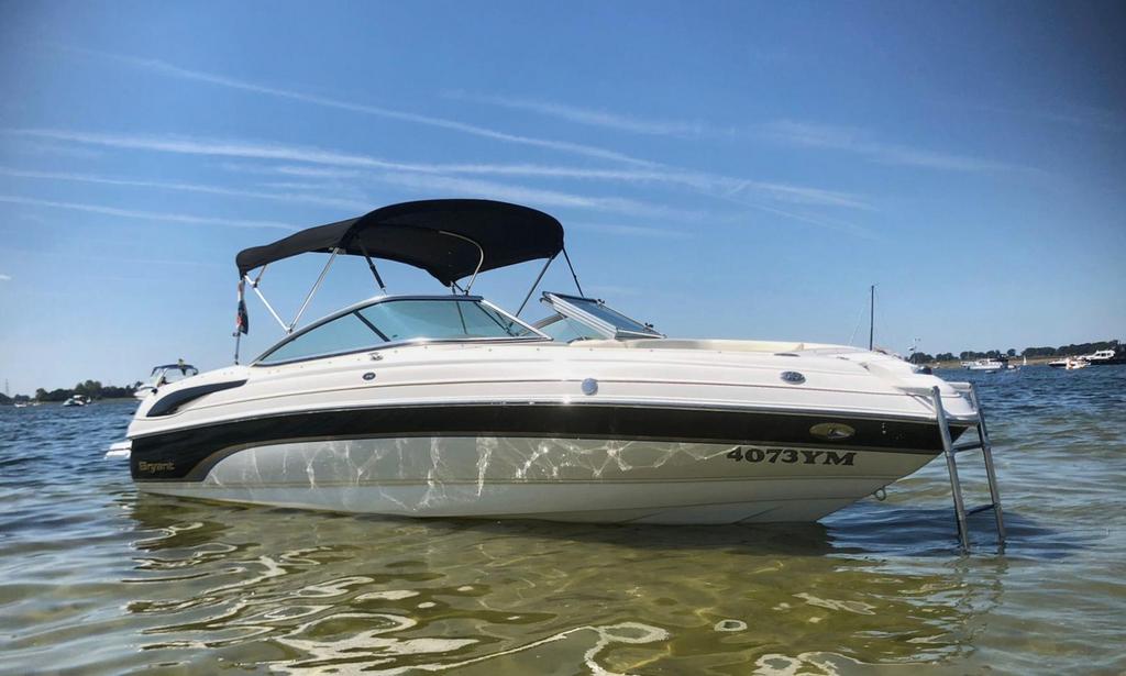 Bryant 219 Speedboot met Kalf trailer, Ophalen, Binnenboordmotor, Zo goed als nieuw, 200 pk of meer