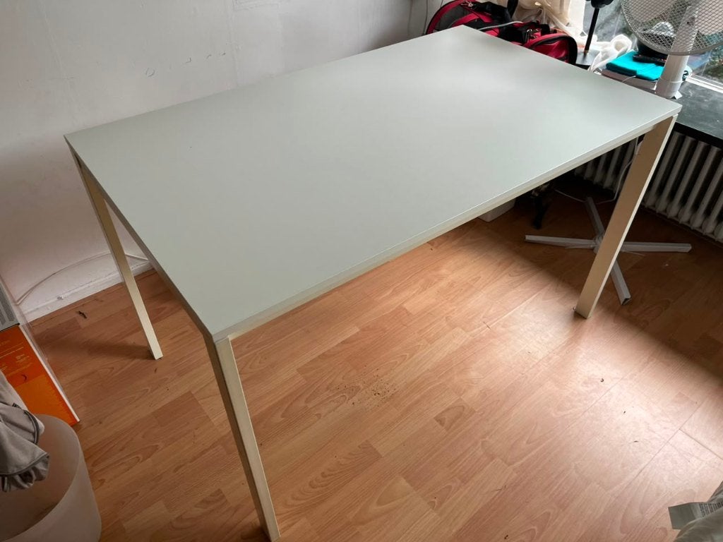 Table/desk, Ophalen, 100 tot 150 cm, 50 tot 100 cm, Zo goed als nieuw