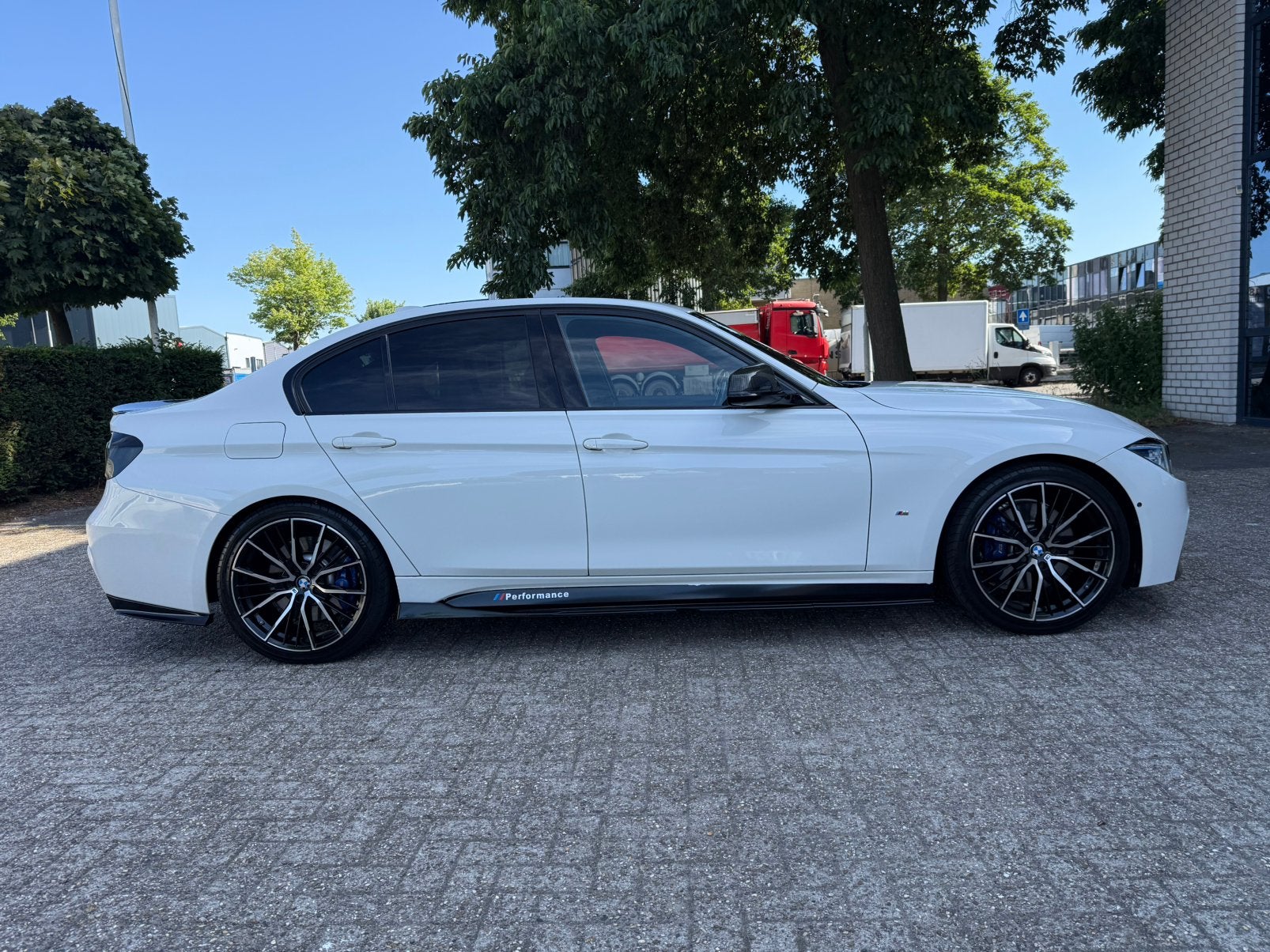 BMW 330e 252pk  pano, Auto's, BMW, 1998 cc, Achterwielaandrijving, 48 km/l, Wit