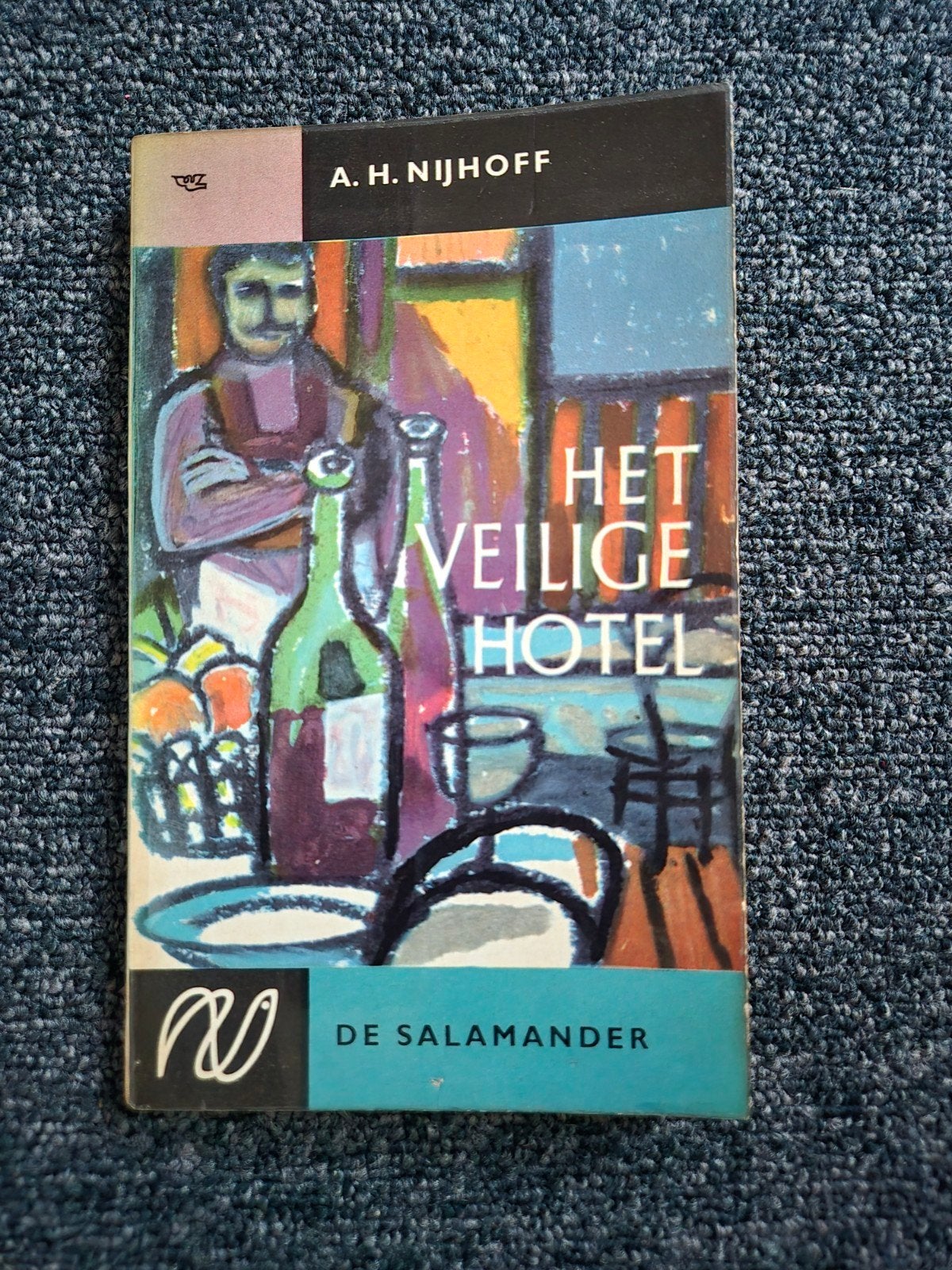 A.H. Nijhoff - Het veilige hotel (Salamander pocket, 1959), Ophalen of Verzenden, Gelezen
