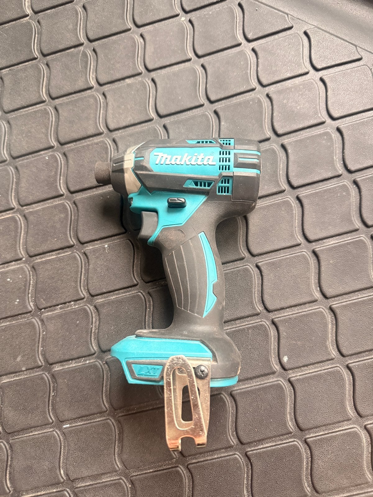 Makita DTD152 18V slagschroevendraaier, Ophalen of Verzenden, Zo goed als nieuw, Boor- en Schroefmachine