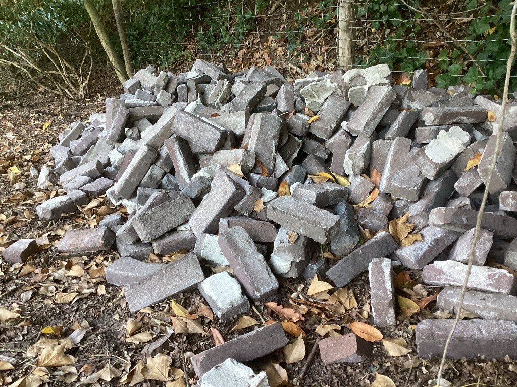 Oude waaltjes ruim 10m2, Ophalen, Gebruikt, Klinkers