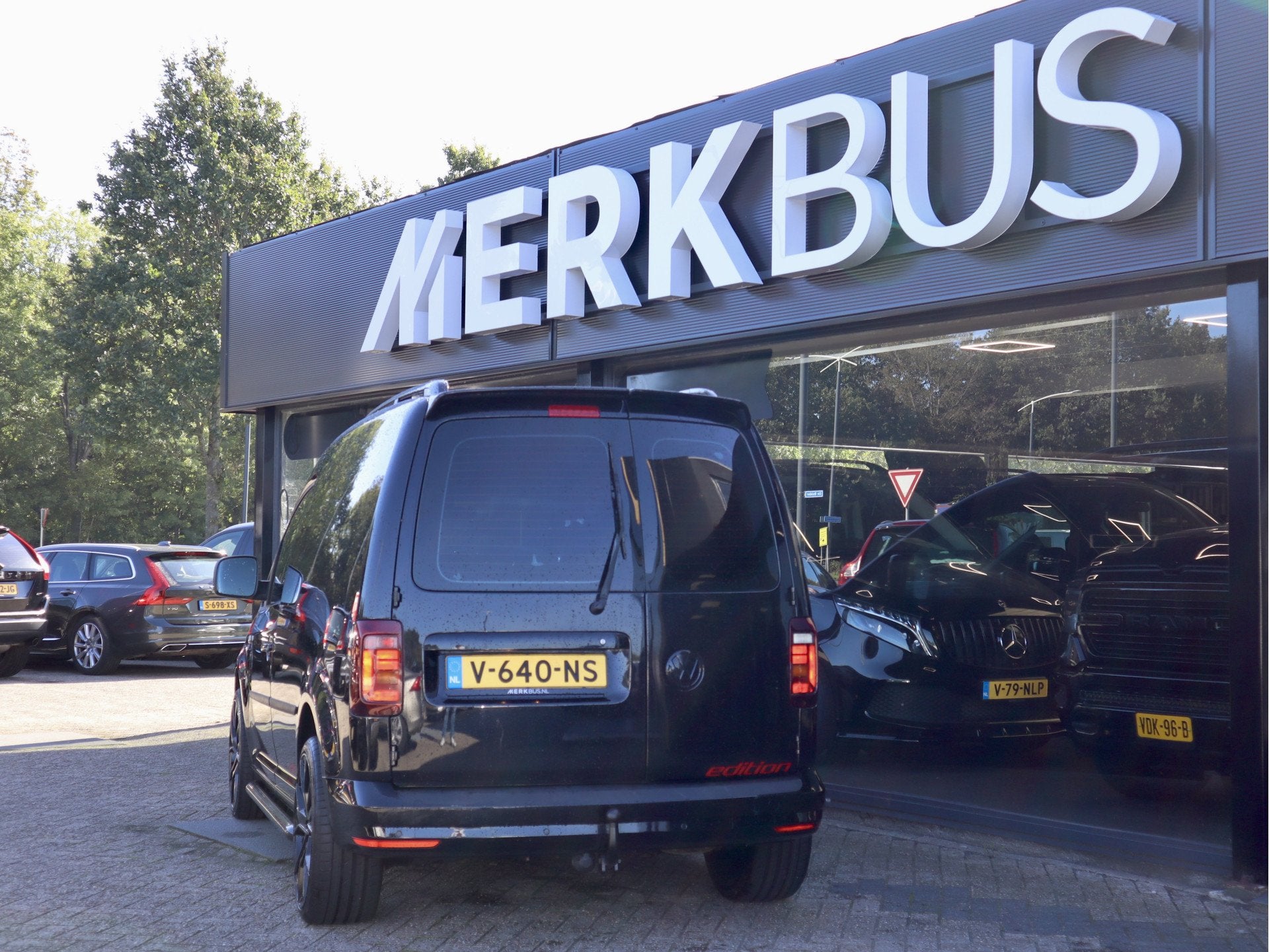Volkswagen Caddy 2.0 TDI DSG BLACK EDITION (bj 2018), Gebruikt, Euro 6, 4 cilinders, Volkswagen