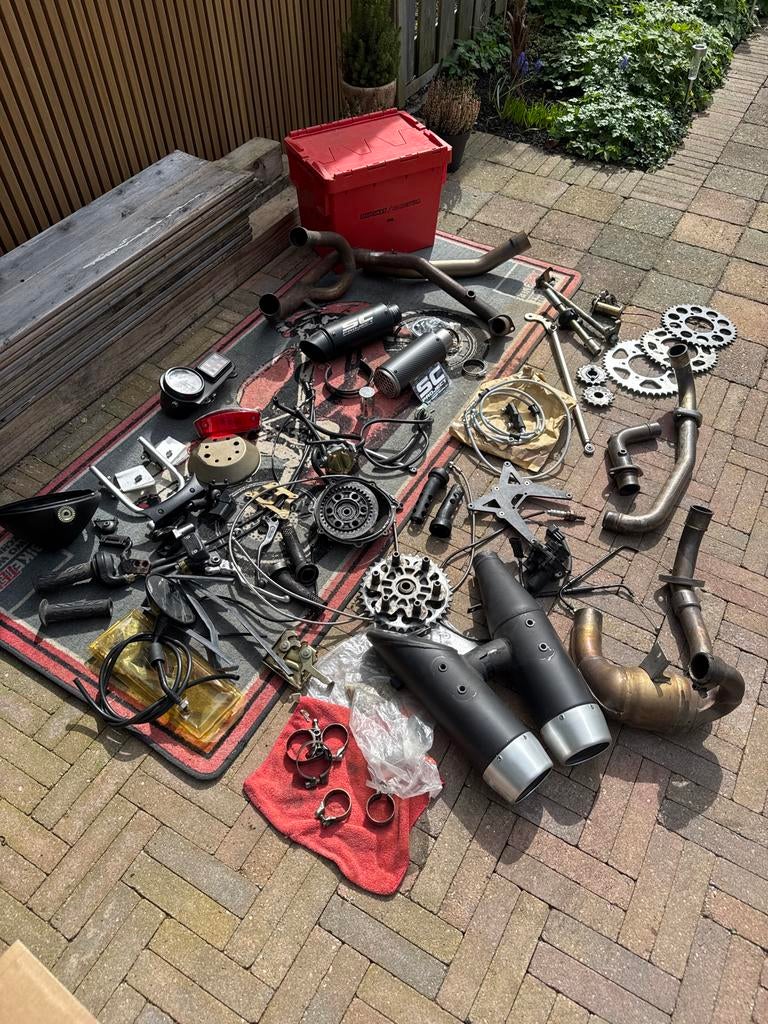 Ducati Monster/Supersport/Hypermotard 1100 onderdelen, Ophalen, Gebruikt