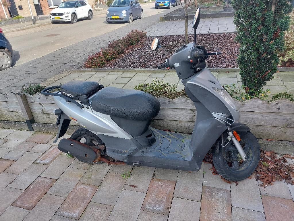 Opknapper bieden..weinig kilometers, Ophalen, Gebruikt, Kymco, 0 versnellingen
