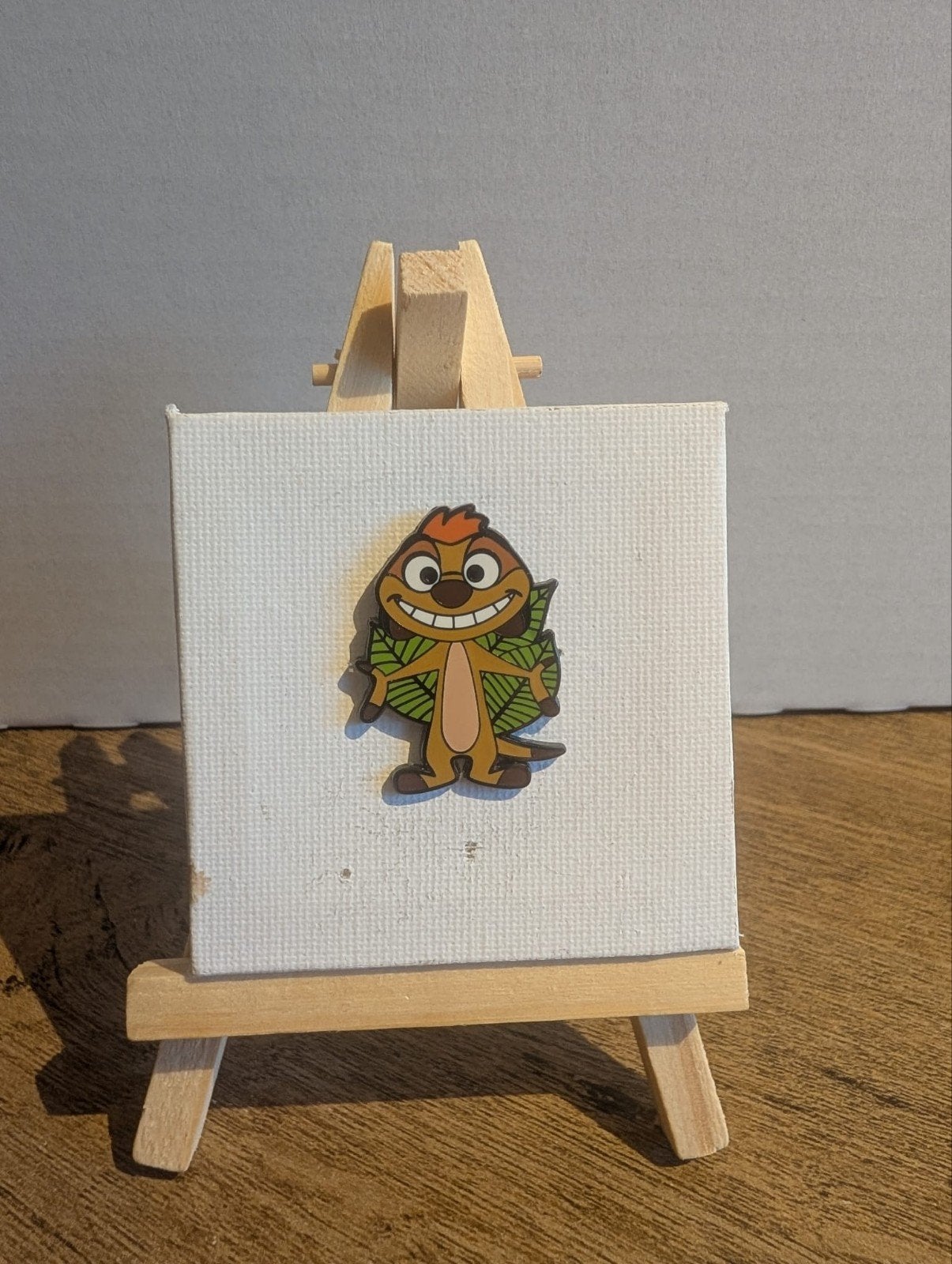 Disney Loungefly Pin Timon, Verzamelen, Ophalen of Verzenden, Leeuwenkoning of Jungle Boek, Nieuw, Overige typen