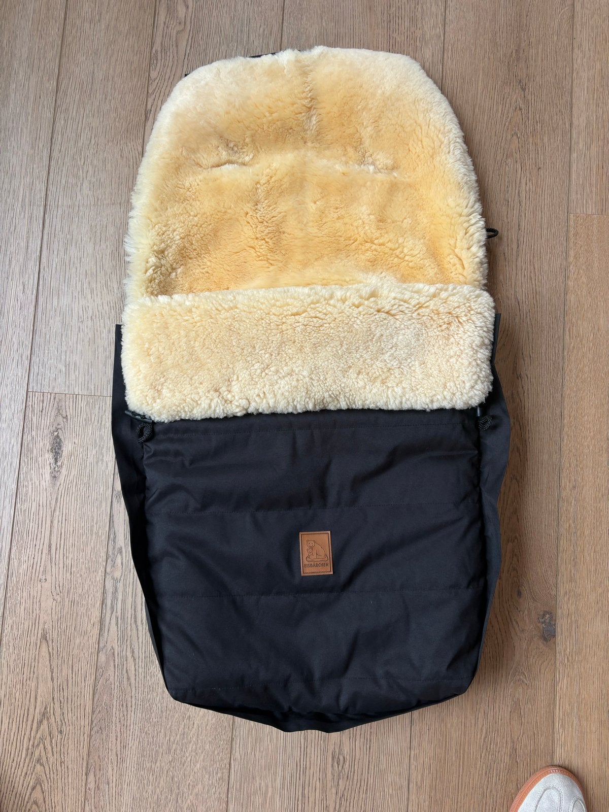 Eisbärchen voetenzak van lamsvacht, Ophalen of Verzenden, Gebruikt, Kinderwagen, Overige merken