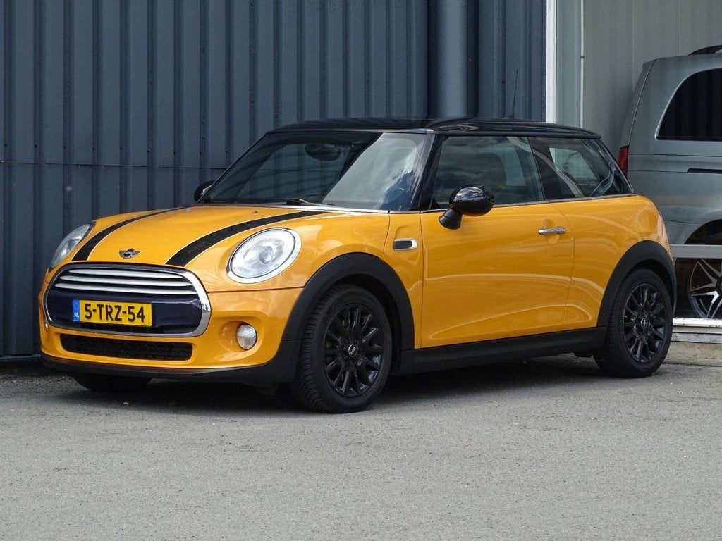 MINI Mini 1.5 Cooper Chili Automaat | HUD | Pano | LED, Auto's, Mini, 136 pk, Gebruikt, Euro 6, Overige kleuren