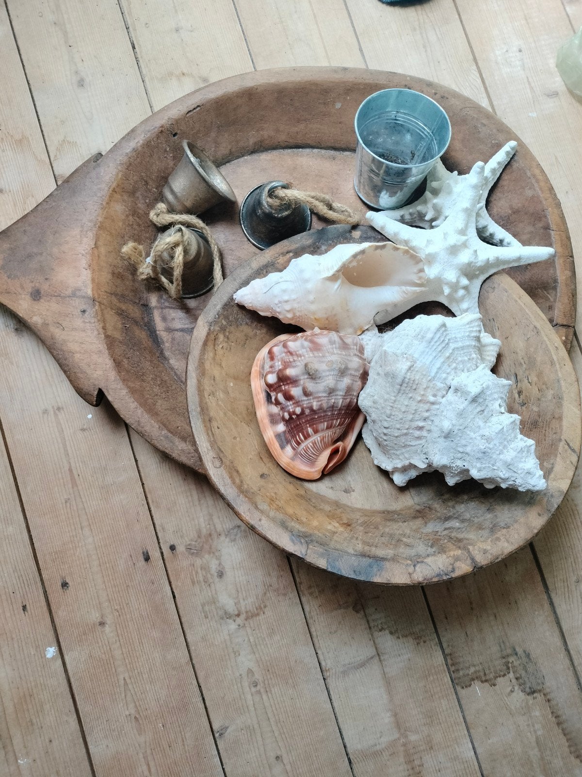 echte houten Nepalese schalen 2 stuks, Ophalen, Zo goed als nieuw, Rond, Hout