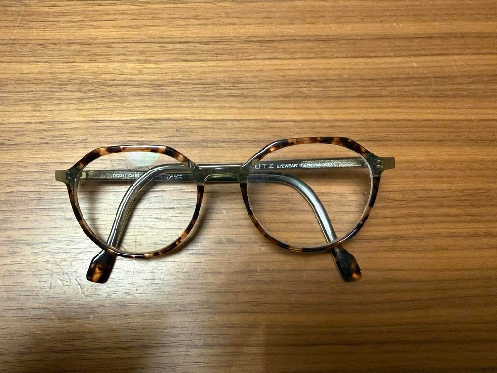 Dutz Eyewear montuur met glazen op sterkte, Sieraden, Tassen en Uiterlijk, Zonnebrillen en Brillen | Heren, Overige merken, Gebruikt