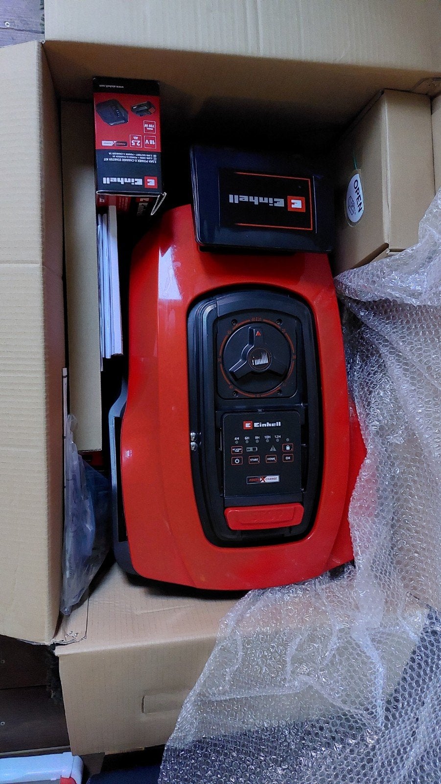 Einhell Freelexo 500bt robotmaaier+ accu+lader Nieuw in doos, Ophalen, Nieuw, Minder dan 20 cm