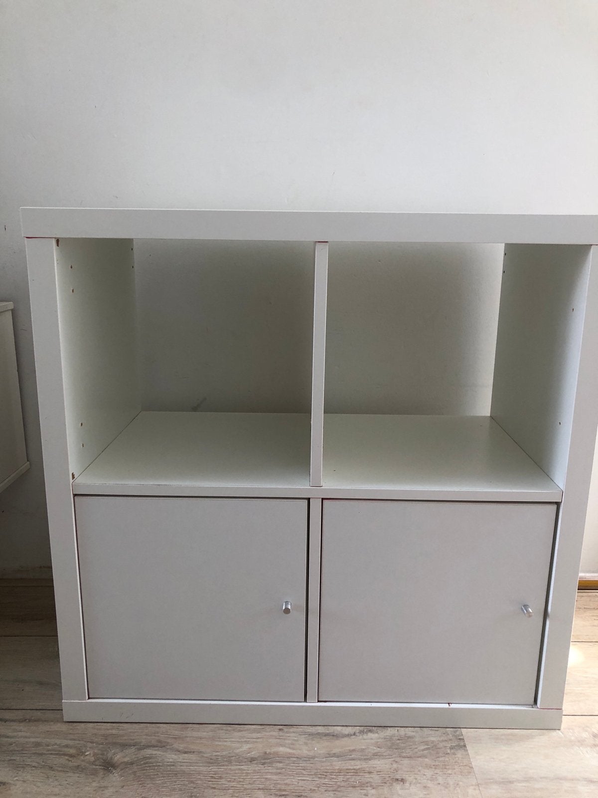 Ikea Kallax 2x2 wit met 2 deuren, Ophalen, Overige materialen, Gebruikt, 50 tot 100 cm